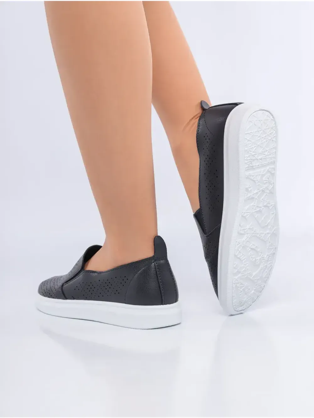 Мокасины летние с перфорацией