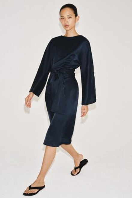 ZARA ПЛАТЬЕ МИДИ ИЗ СМЕСОВОГО ЛЬНА С ПОЯСОМ — ZW COLLECTION, СИНИЙ