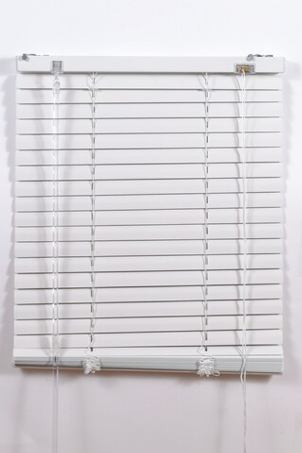 Жалюзи алюминиевые, цвет белый