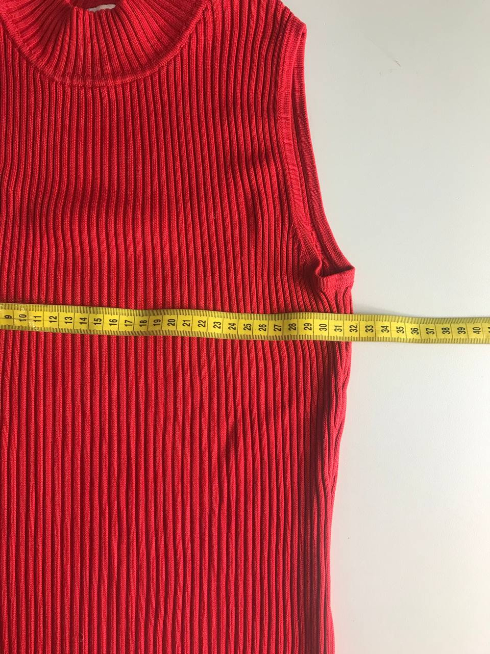 Топ Clio с воротом шелковая, визуально на 42 размер