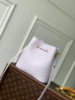 Louis Vuitton NeoNoe BB