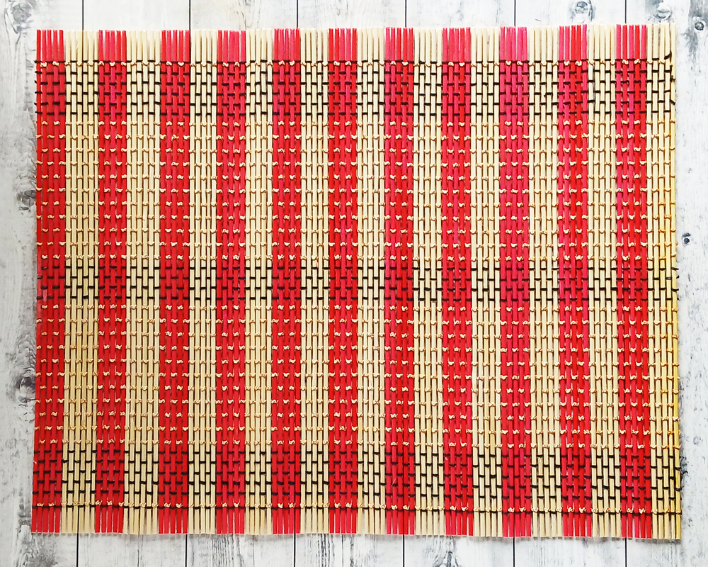 Бамбуковый коврик на стол, красные полосы