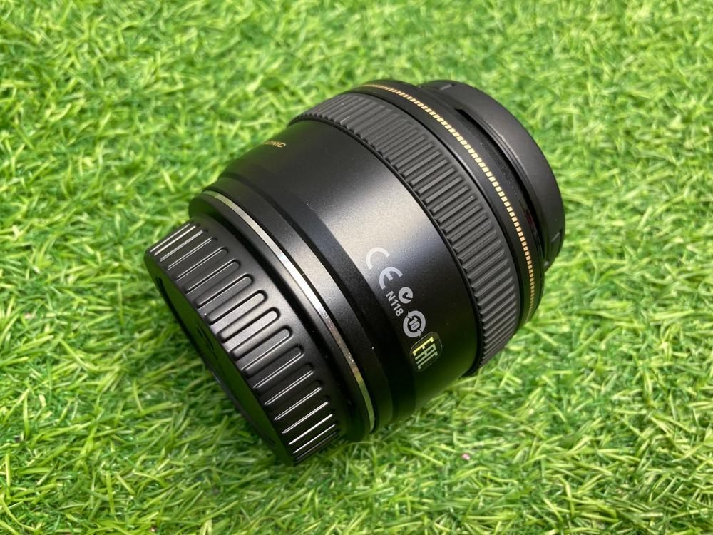 Canon EF 28mm 1.8 USM