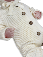 Вязаный комплект Комбинезон и чепчик, Молочный