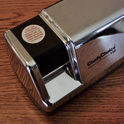 Точилка электрическая Chefs Choice Knife sharpeners CC110HR США фрагмент