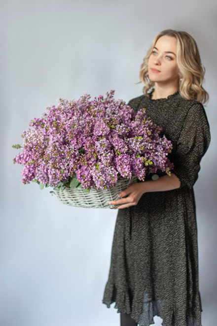 Корзина из сирени