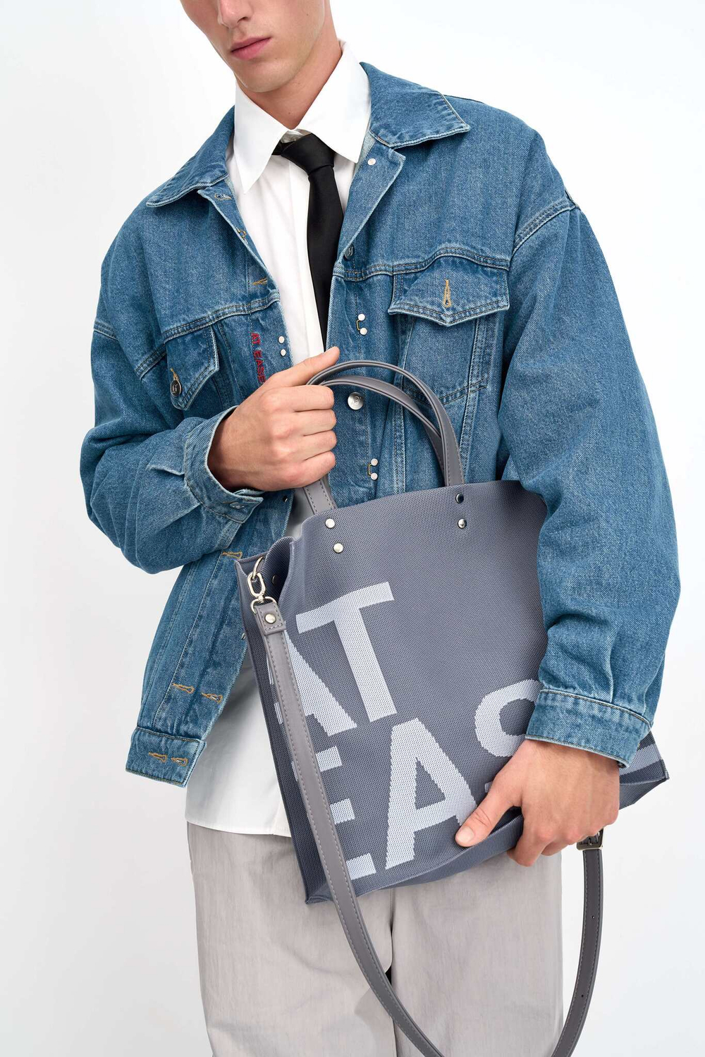 Сумка шопер AT EASE серого цвета