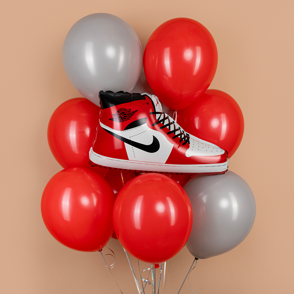 Шар Кеды спортивные черные 1 шт