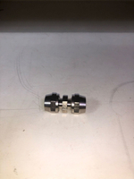 фитинг металический зажимной прямой трубки пвх 8мм 2 штуки