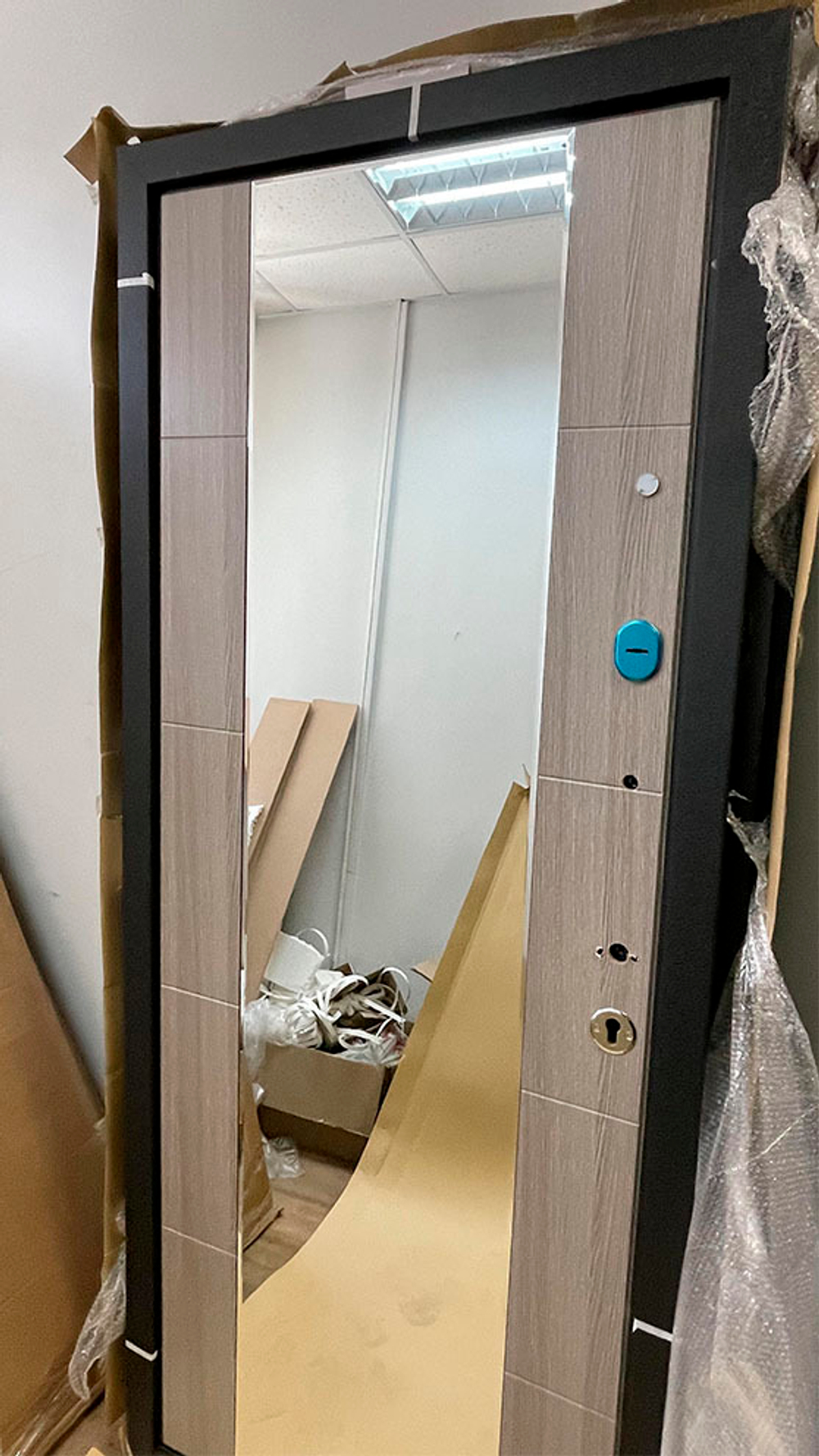 Форпост Эверест Зеркало