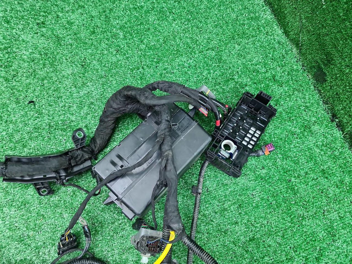 Проводка моторного отсека Haval F7 (2018-2024)