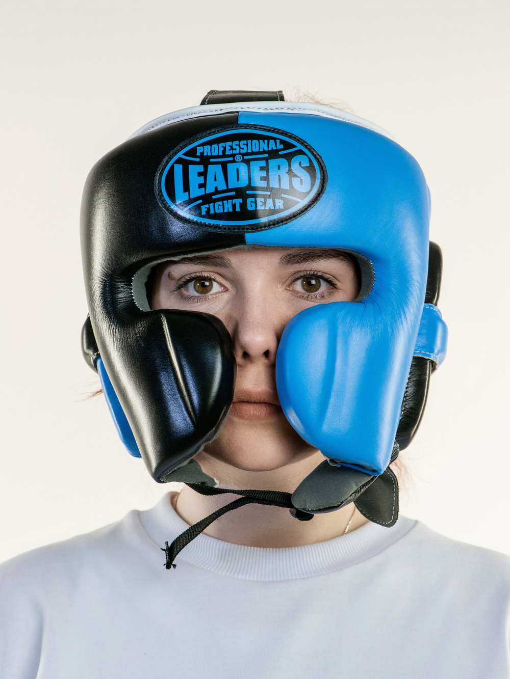 Шлем боксерский LEADERS LS MEX WAVE BK/LBL 1/2 ( кожа, черный/голубой)