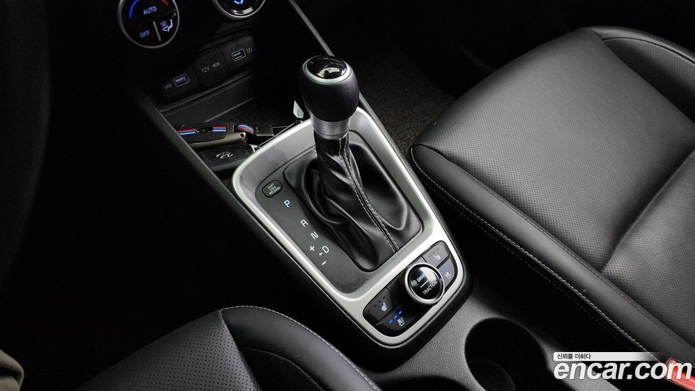 Hyundai Venue 1.6 Modern Plus (11.2021)