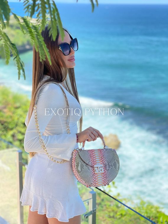 Сумка из питона нежно-розовая с золотым напылением BG-485