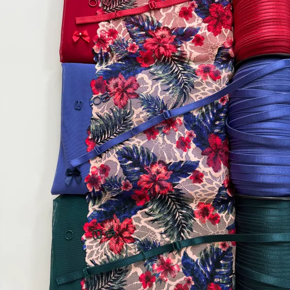 Кружево эластичное персик/цветочное 23 см, Китай