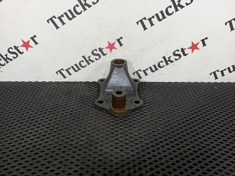 Кронштейн крепления переднего стабилизатора