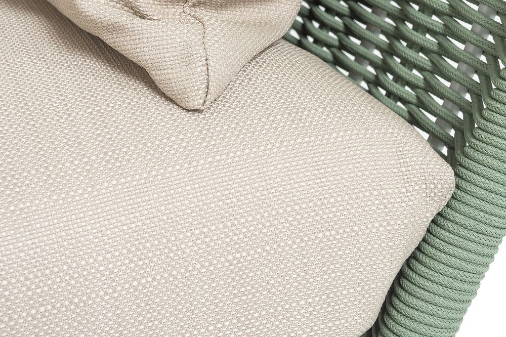 "Фиджи" диван 3-местный плетеный из роупа, каркас алюминий светло-серый (RAL7035) муар, роуп зеленый (4204) круглый tex, ткань Mossle бежевая