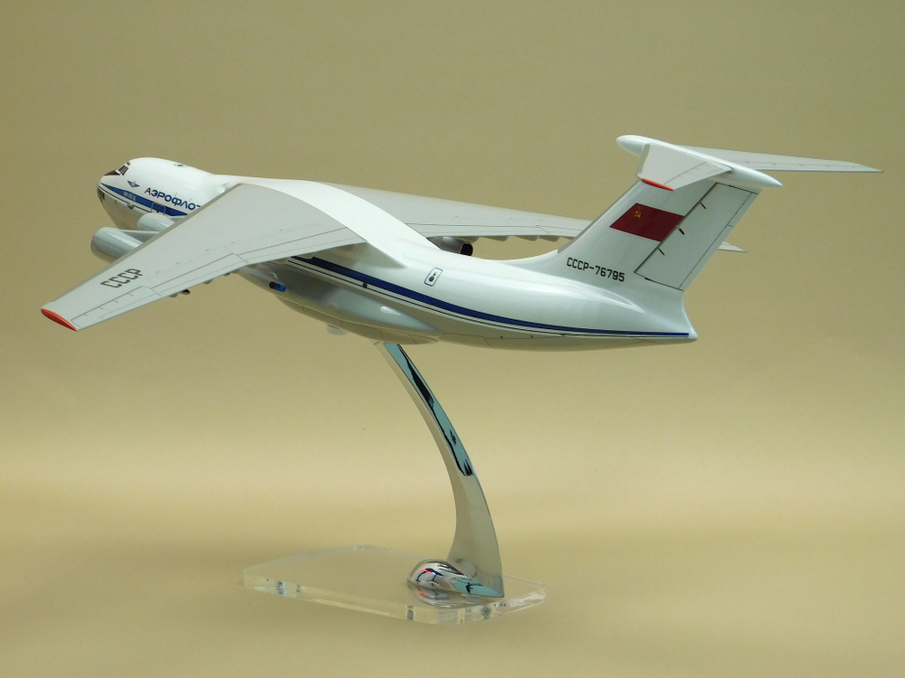 Модель самолета Ил-76ТД (М1:100, Аэрофлот СССР-76795)
