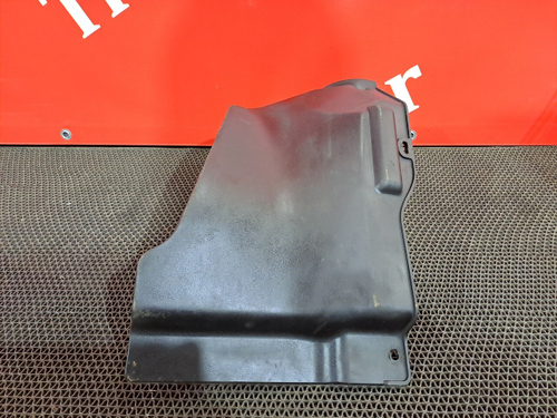 Накладка пневмотрубок правая