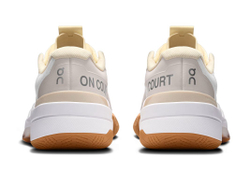 Женские Кроссовки теннисные On The Roger Pro Fire - ivory/sand