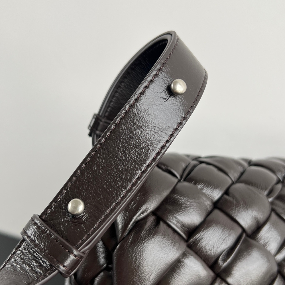 Bottega Veneta  Rumple Messenger 30 cm