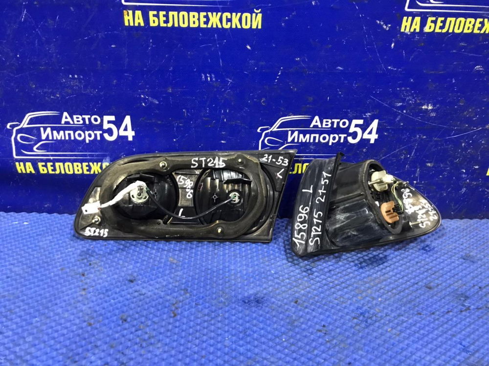 Стоп левый TOYOTA CALDINA 2000-2002