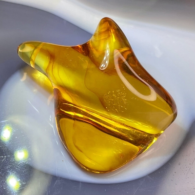 50571  Янтарь Кулон  объёмный 35*42мм