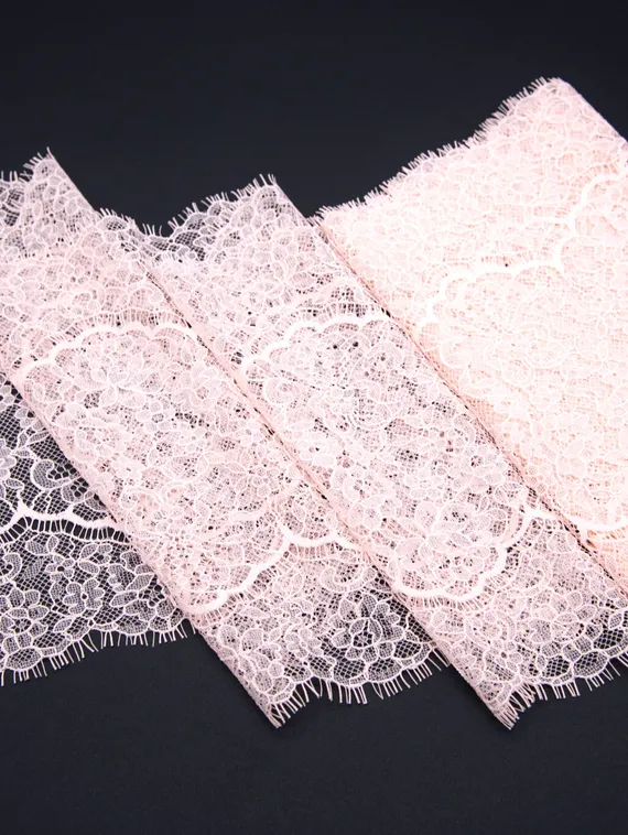 01-61 ОПТ Кружево шантильи 23 см, розовый