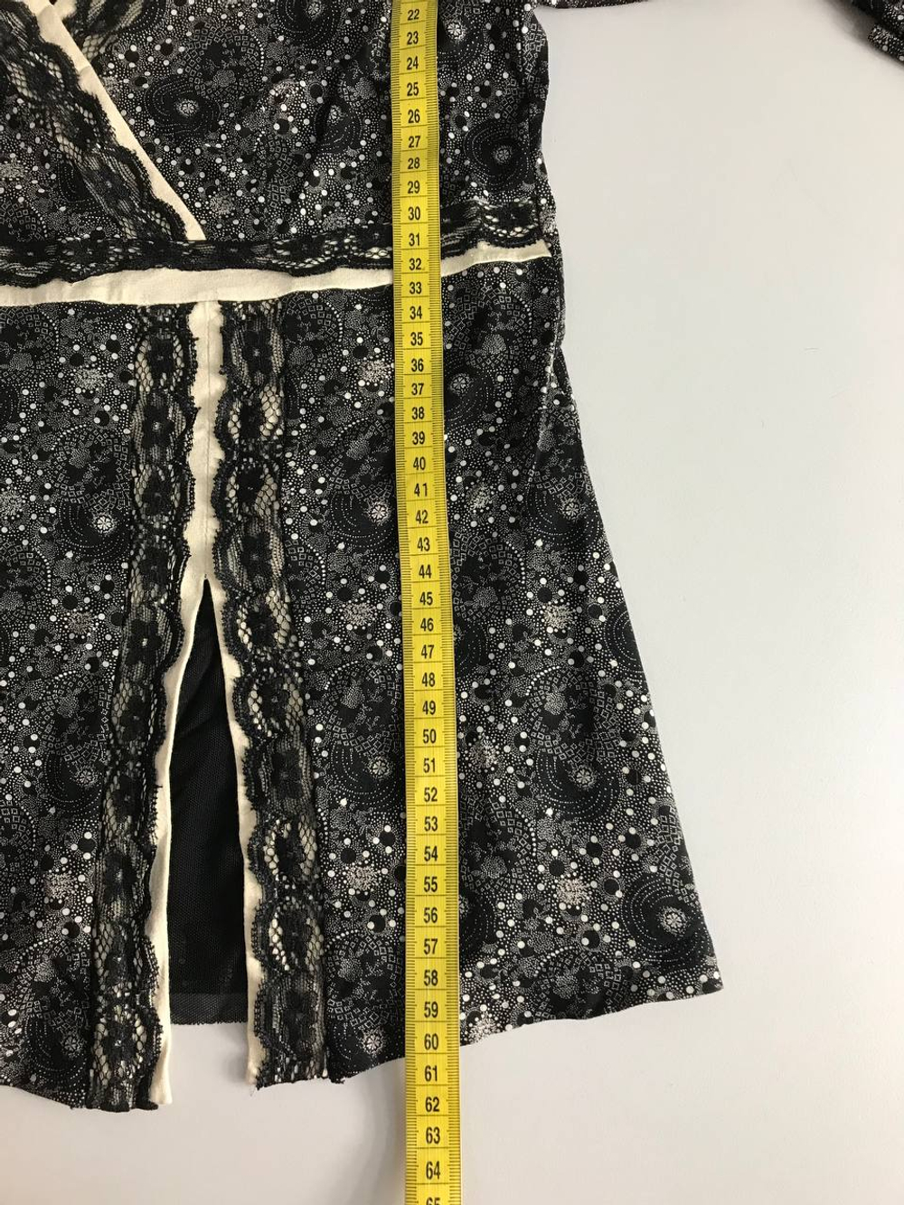 Блузка для романтичного акцента, визуально на 44 размер