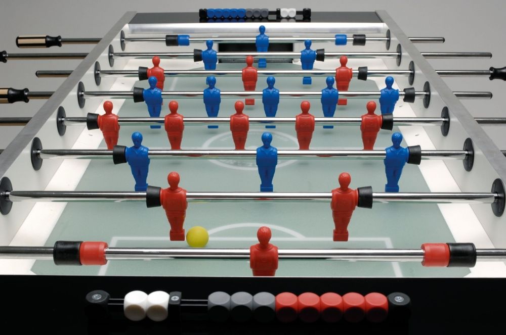 Штанга сквозная на 3 игрока c футболистами синего цвета для футбола "Garlando", диаметр 15,8 мм