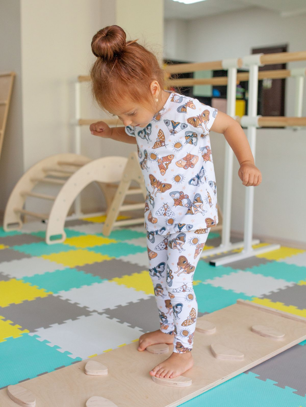 Футболка для девочек Mjölk Бабочки