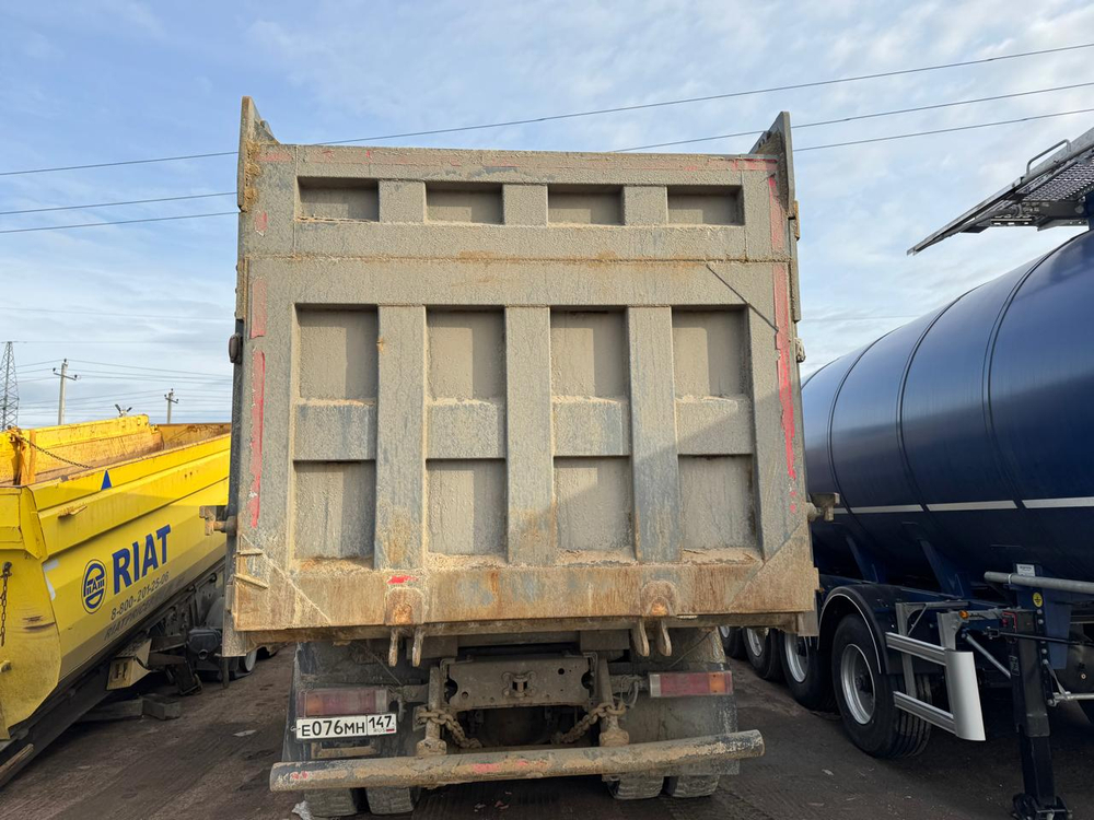 Shacman (Shaanxi) SX* 8x4 Самосвал SX33186V366 (Дизельный, 11,6 л, 423 л.с., МТ)