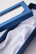 Подарочная упаковка с прозрачной крышкой под браслет