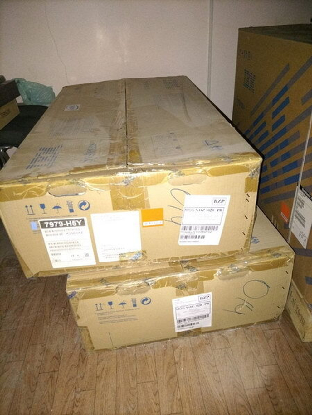 Cервер IBM Server System x3650 3.2GHz 4MB 1G 0HDD 3 (1 x DC Xeon 3.20, 1024MB, Int. SAS Controller, 2U Rack) MTM 7979-H5G