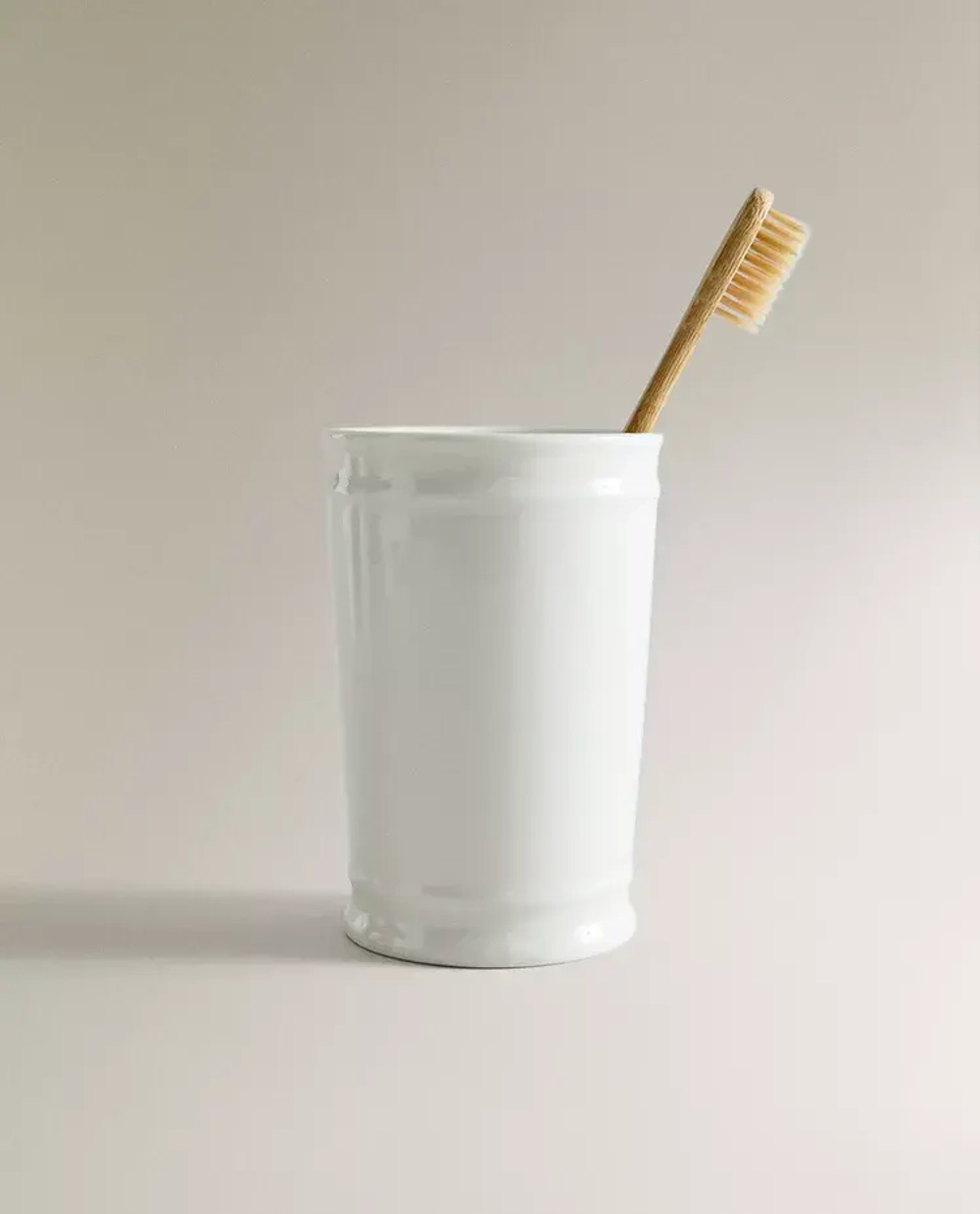 ZARA HOME КЕРАМИЧЕСКИЙ СТАКАН ДЛЯ ЗУБНЫХ ЩЕТОК, ЭКРЮ