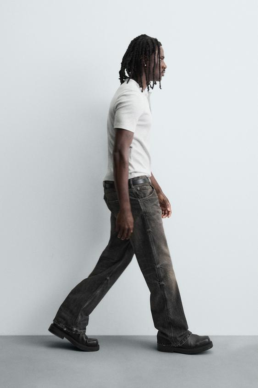 ZARA ДЖИНСЫ FLARE FIT С ЗАНИЖЕННОЙ ТАЛИЕЙ, УГОЛЬНЫЙ