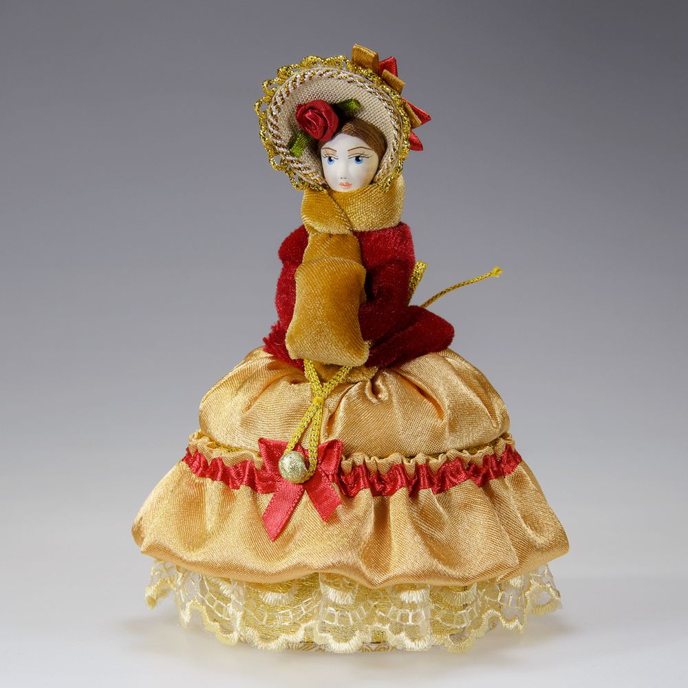 бежевый с красным