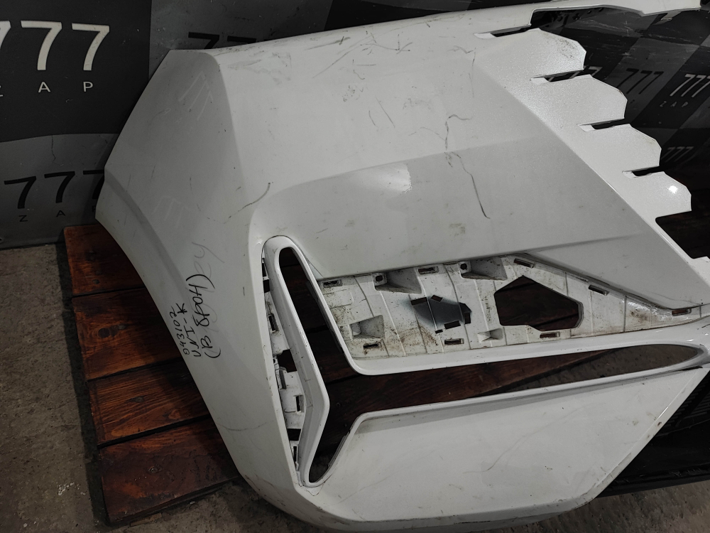 Бампер передний Changan UNI-K 20-нв Б/У Оригинал CD569F2713011400AA