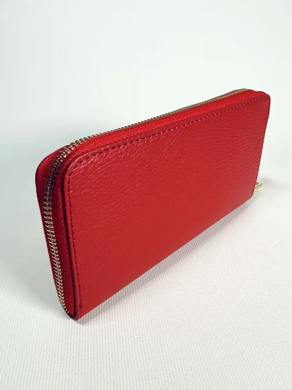 Женский красный кошелек на молнии