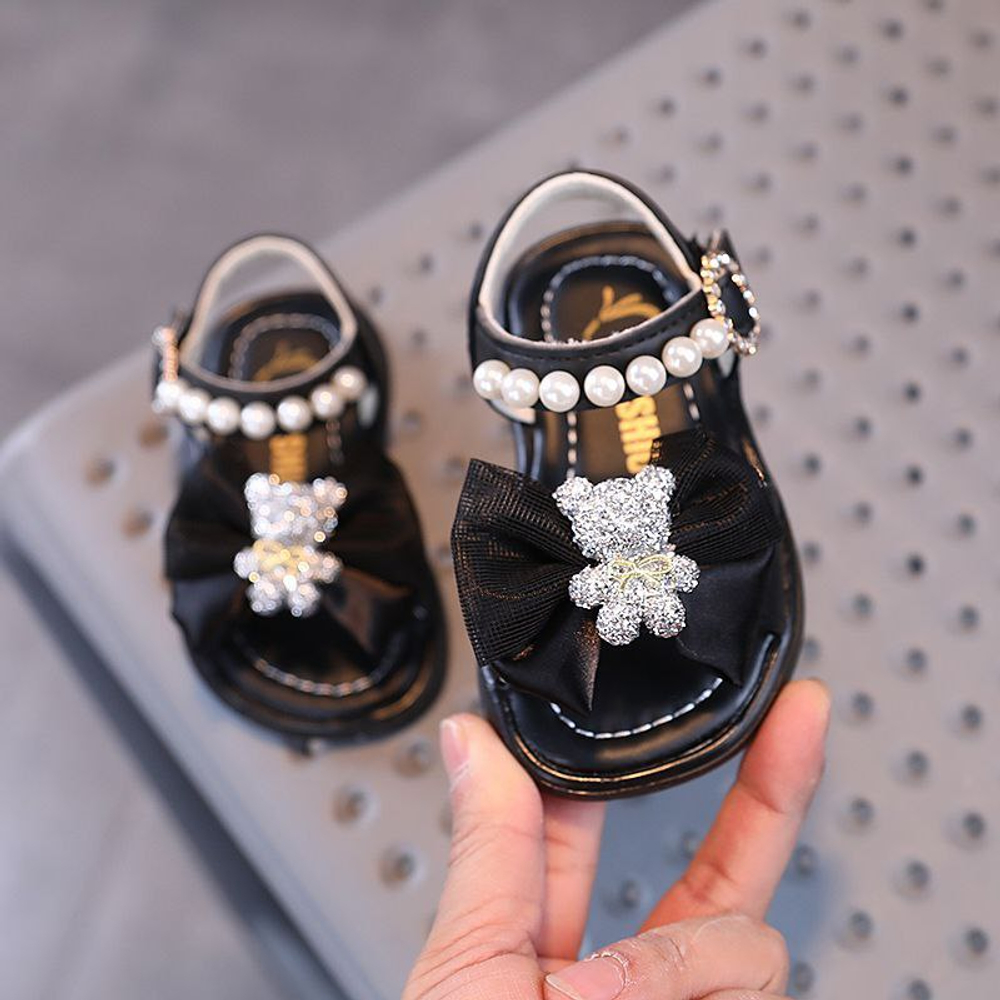 Детские сандалии