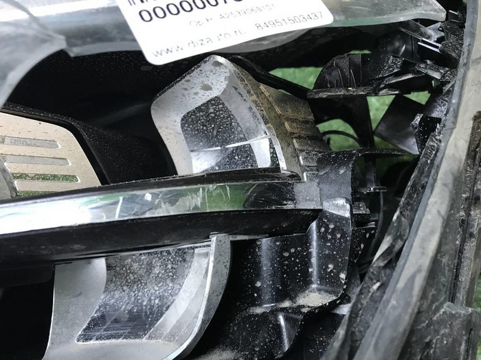 Битая Фара левая Mercedes GLC X253 (2019-2022) LED