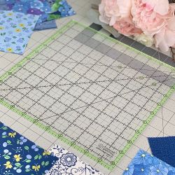 Линейка для пэчворка в дюймах, 10 ½ х 10 ½" (арт. D27-S)