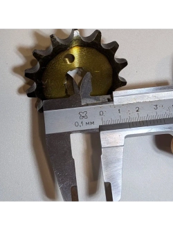 - - Звезда ведущая (428-14) 17мм с закаленными зубьями