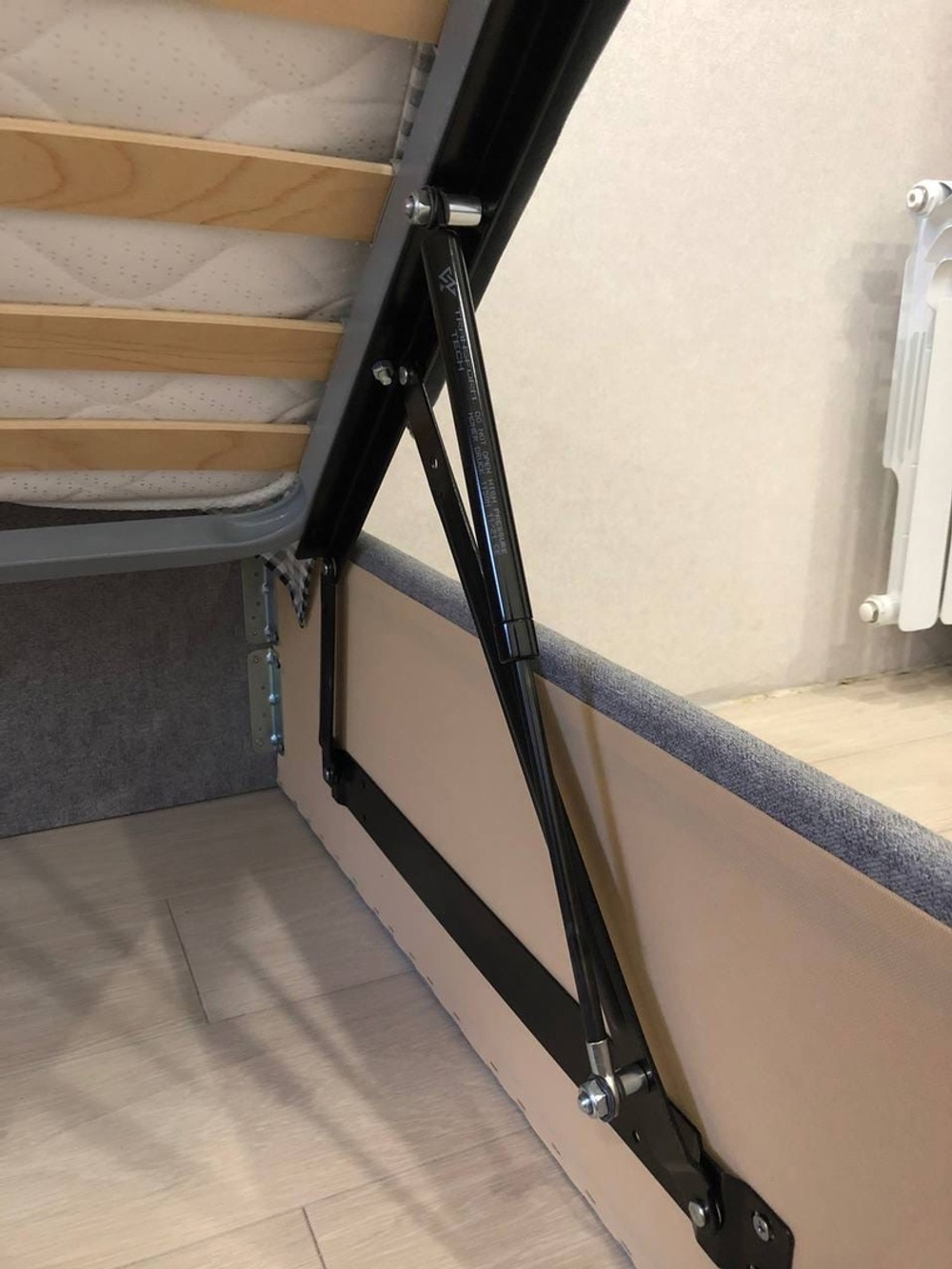 Кровать Alba с подъемным механизмом Levis 83 Светло-Серый 80*190