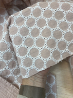 Ткань натуральный хлопок 100%с вышивкой (Италия) ш-130см цена за отрез 1,80м