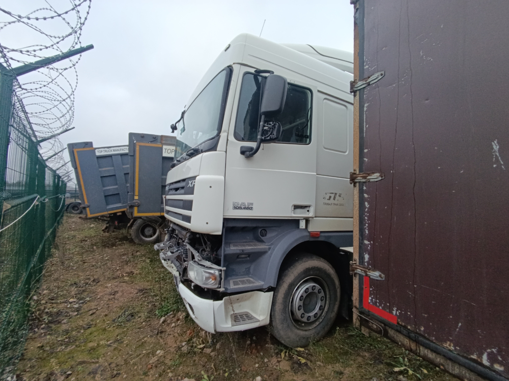 DAF XF 4x2 Седельный тягач FT XF 105 460 (Дизельный, 12,9 л, 462 л.с., МТ)