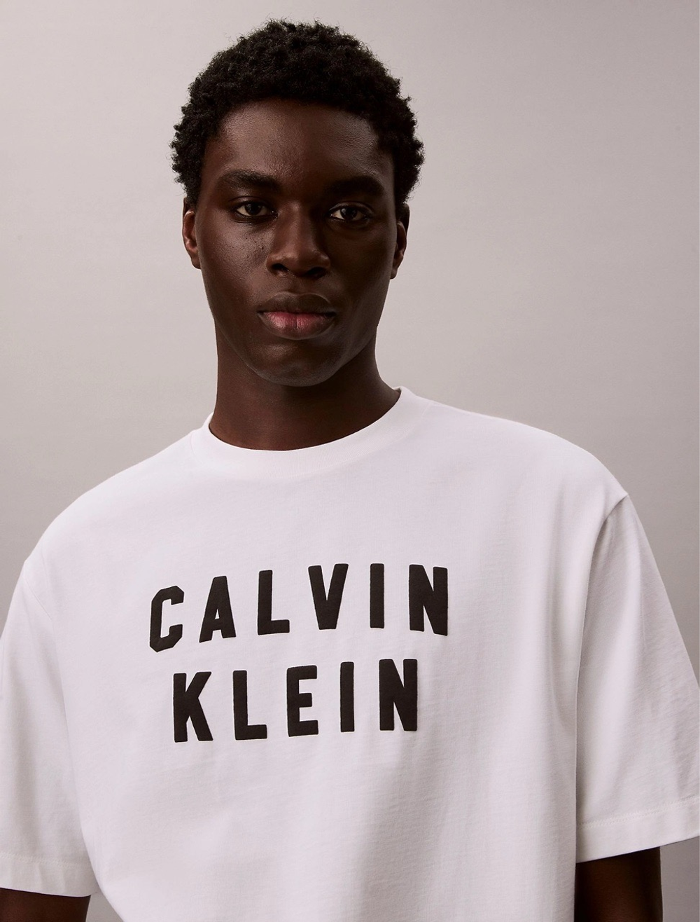 Футболка Calvin Klein Varsity Logo Graphic Relaxed T-Shirt Bright White