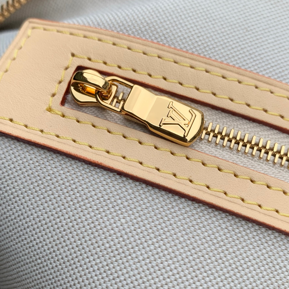 Louis Vuitton Keepall Bandouliere 45
