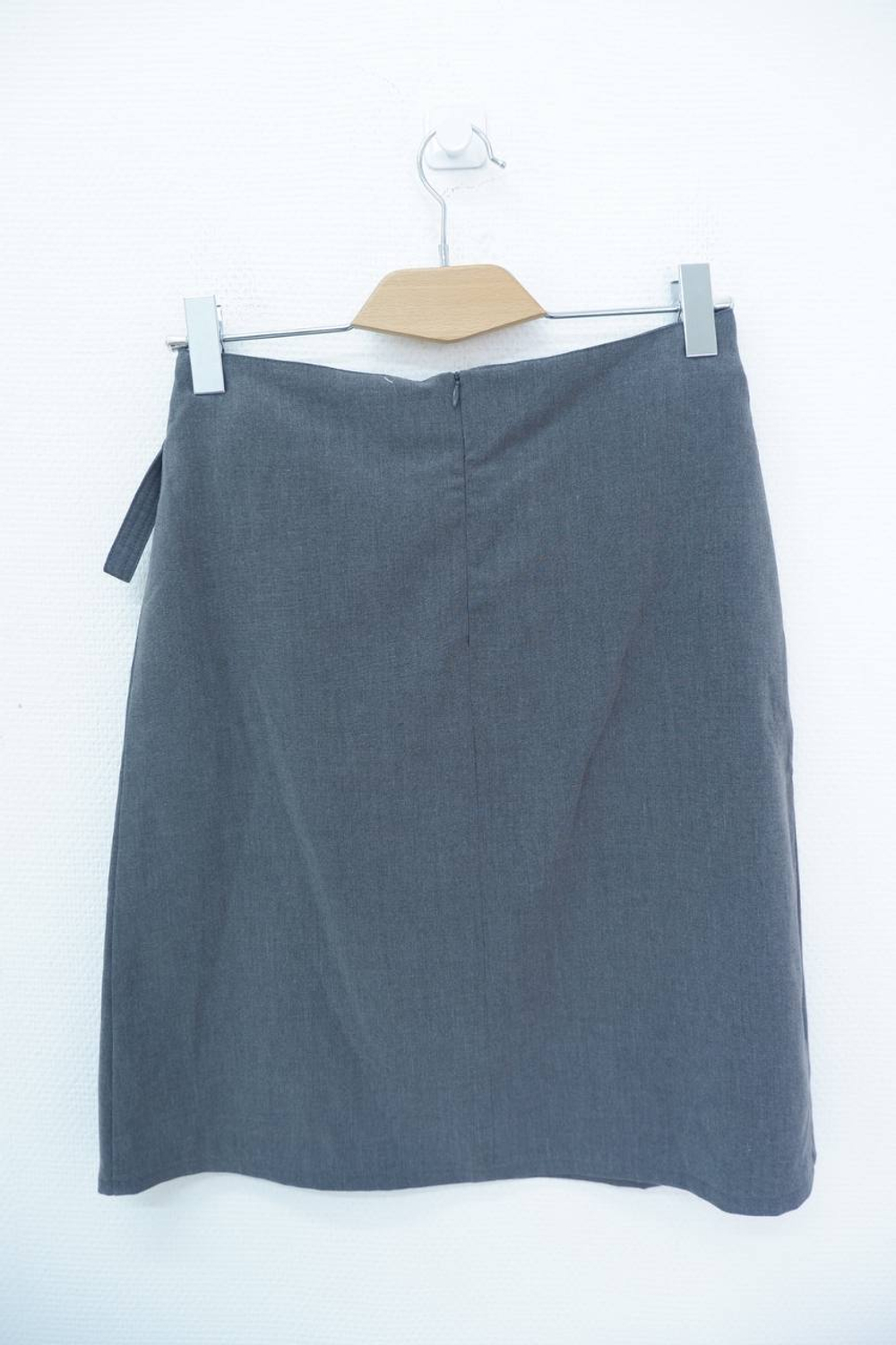 Юбка Amisu серая 44 размер