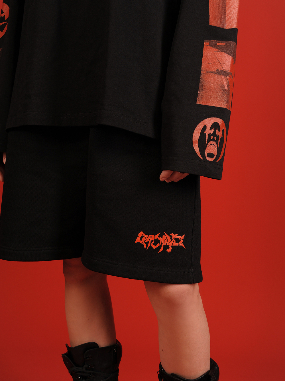 SHORTS "QTOPIA"